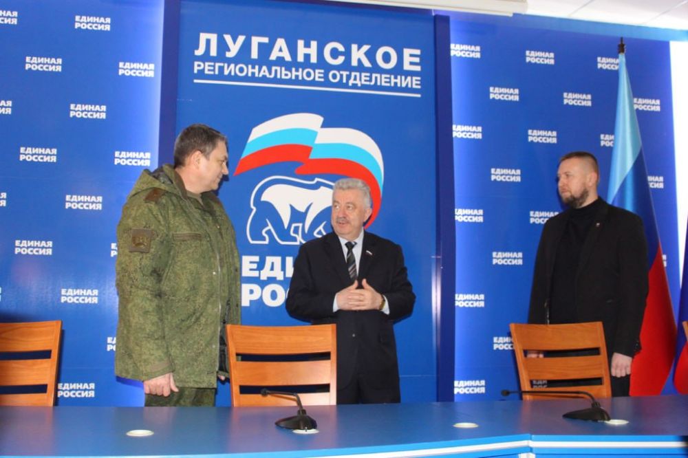 В Луганске состоялось открытие Региональной общественной приемной Председателя партии «Единая Россия» Дмитрия Анатольевича Медведева в Луганской Народной Республике