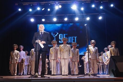 ����� �������� 95-����� ������� ����������� ����������� ��������� ���������-���������