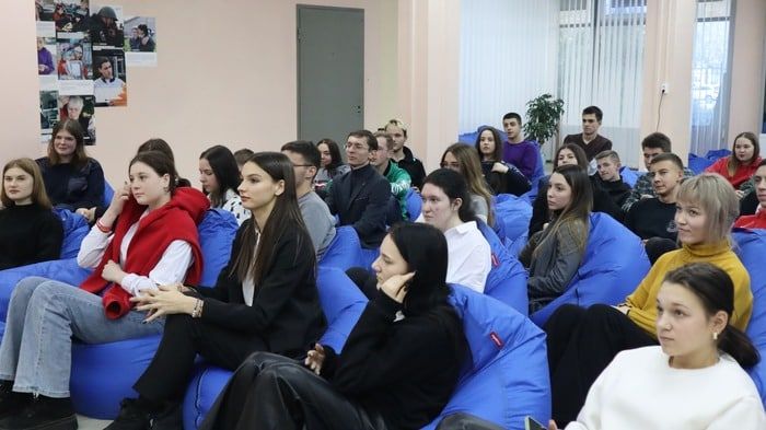 Заместитель секретаря Генерального совета всероссийской политической партии "Единая Россия" Дарья Лантратова в...