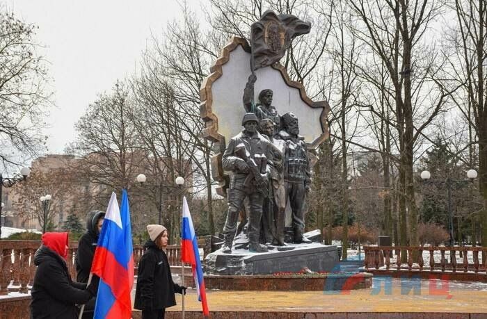 ������������� ������� � ������������� ���������� ������� � �������� ������-�������, ������������ �� ��� ������ ���������