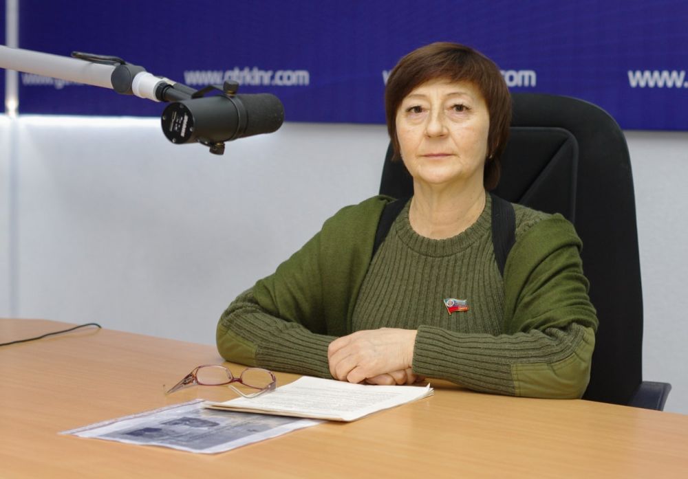 Депутат Народного Совета ЛНР Светлана Алёшина в эфире телерадиомарафона «Zдесь и сейчас» на телеканале «Луганск 24» прокомментировала массированный обстрел Стаханова со стороны украинских боевиков