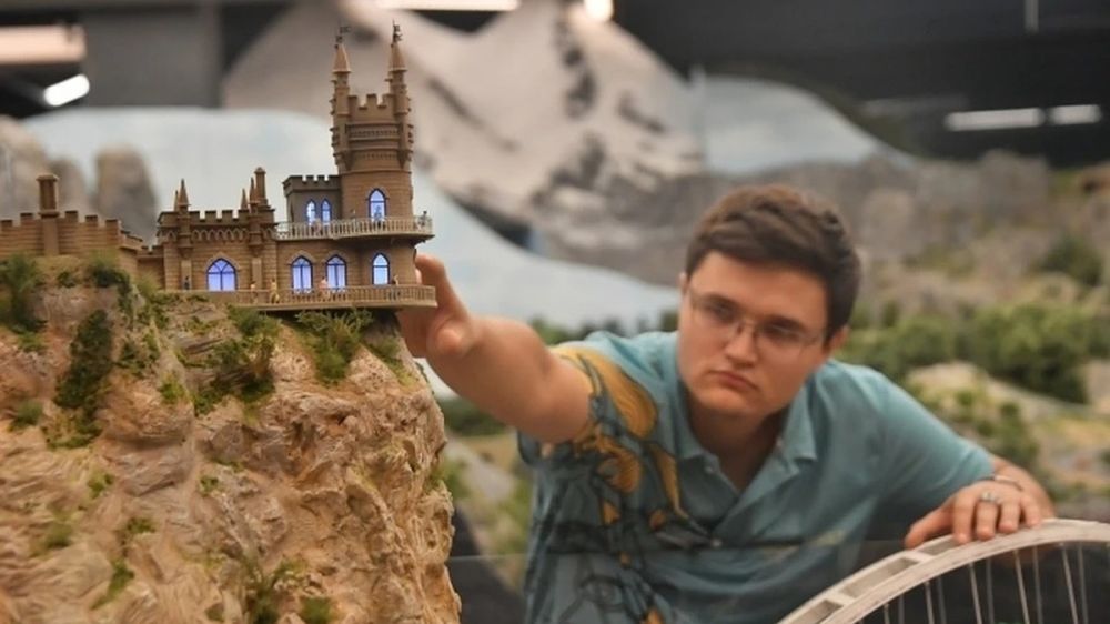 Mirror: �������� ��������� �� ����� � ����������� ����������� ����� �������