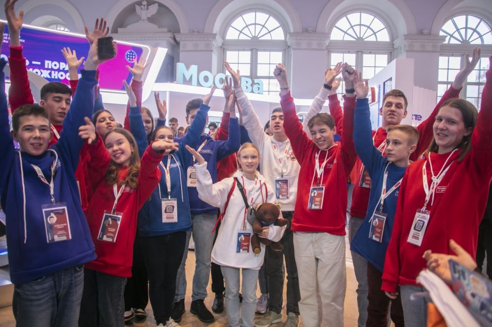 Апостолы будущего: участники Российского движения детей и молодёжи учредили «Движение первых»