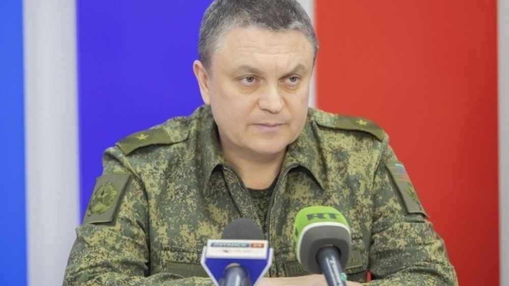 Глава ЛНР внес в Народный Совет проект новой Конституции Республики