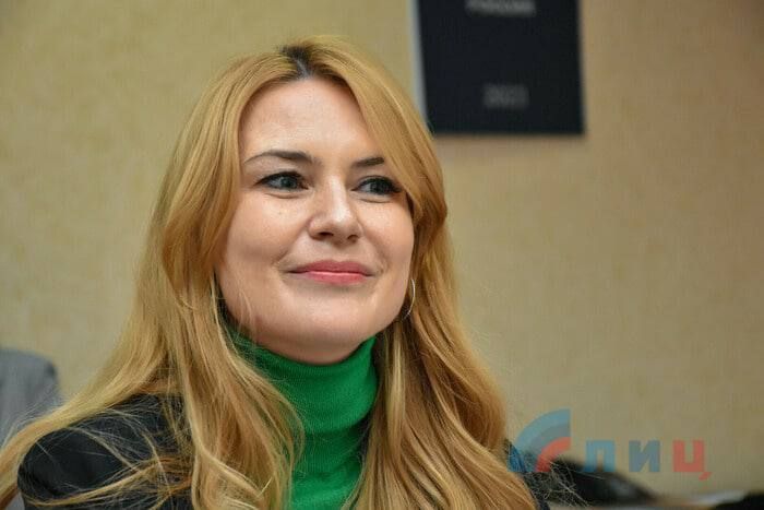 Вся Россия стремится как можно быстрее восстановить мирную жизнь в новых субъектах страны