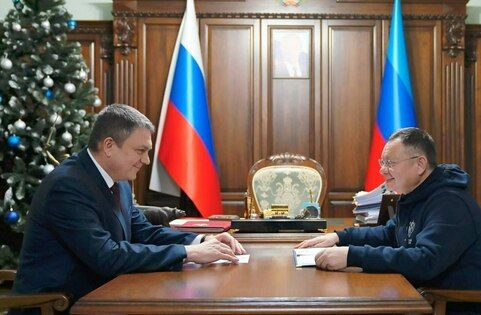 Врио главы ЛНР и министр строительства РФ обсудили в Луганске восстановление Республики