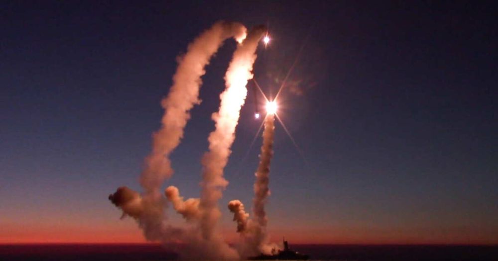 Армия России нанесла массированный удар по украинским военным объектам