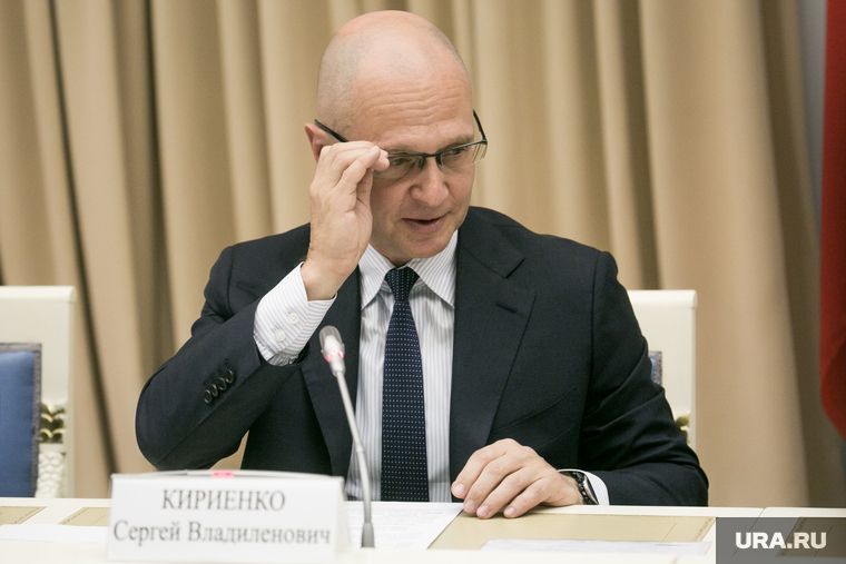 Кириенко исполнил мечту школьника из Луганска побывать в Москве