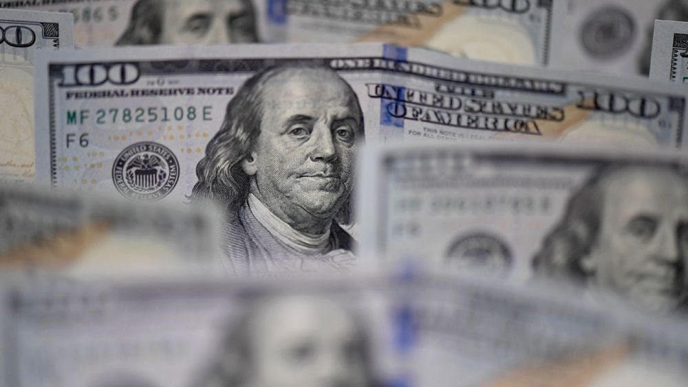 Экс-посол ЛНР назвал финансирование Украины «платой смертнику»