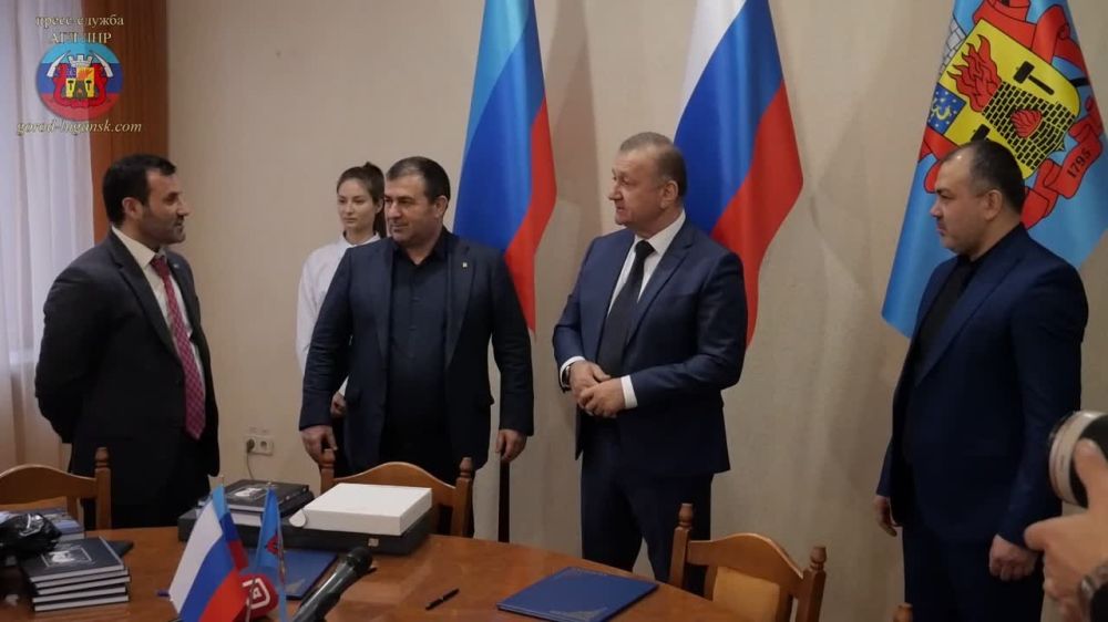 Луганск и Каспийск подписали соглашение о дружбе и сотрудничестве
