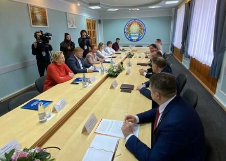 Делегация Минпросвещения РФ ознакомилась с системой подготовки педагогов ЛНР