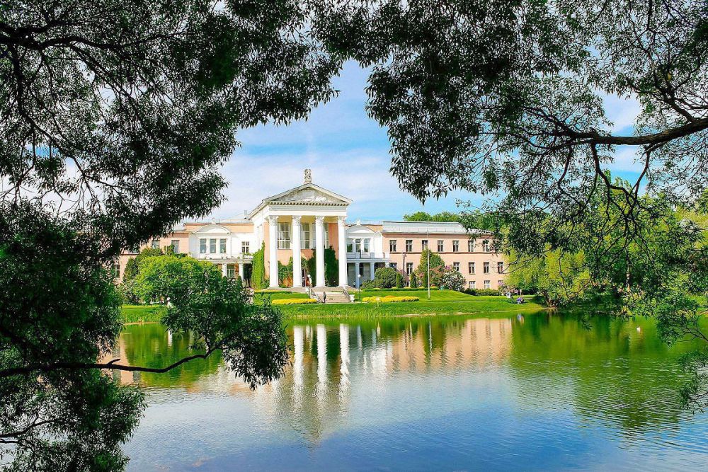 21 ������ 1945 ���� ����� �������� ���������� ���������� ������� � ������ ������� ������������ ���. � ����� ������� ��� ���������� ���� ���� ����������� �� ���������� ����������, ��������� ����� ���������� ����������� � ������ �����