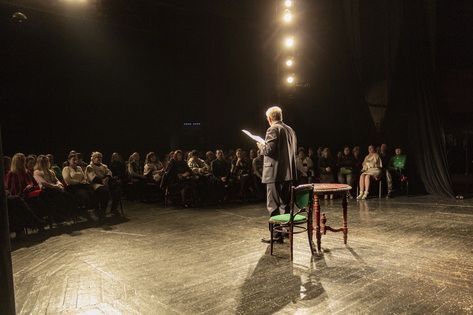 Народный артист РФ Сергей Паршин представил в Луганске моноспектакль "Охота жить!"