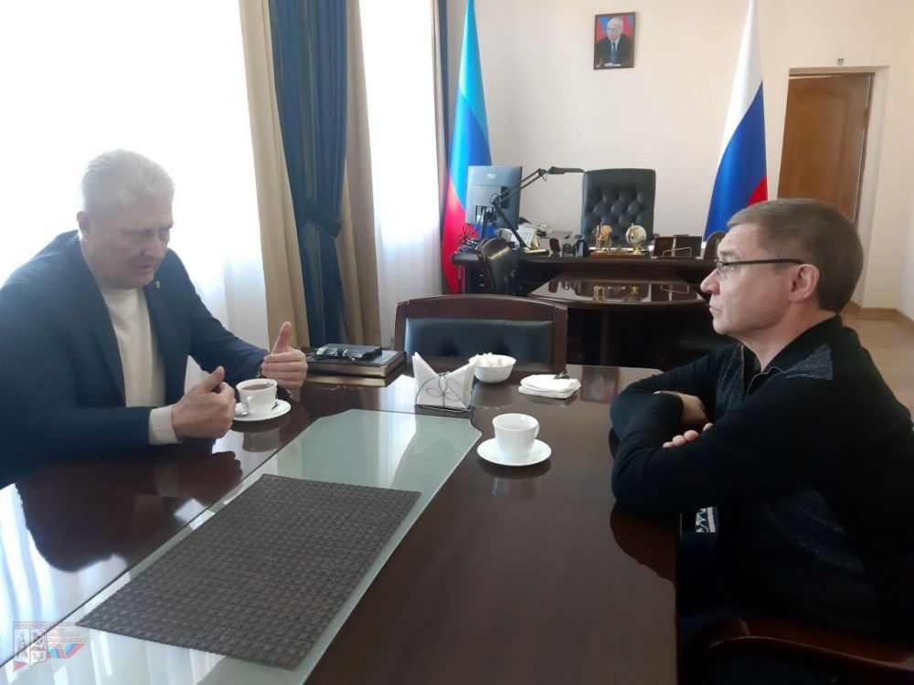 Полпред Владимир Якушев побывал в Луганской области