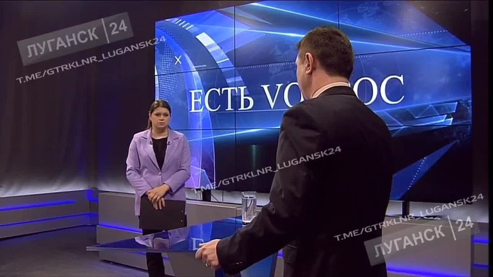 Депутат Народного Совета ЛНР, координатор Луганского регионального отделения ЛДПР Максим Уваров в эфире программы «Есть Vопрос» высказал своё мнение о перспективах попыток мирного урегулирования текущего военного конфликта между Россией и Украиной