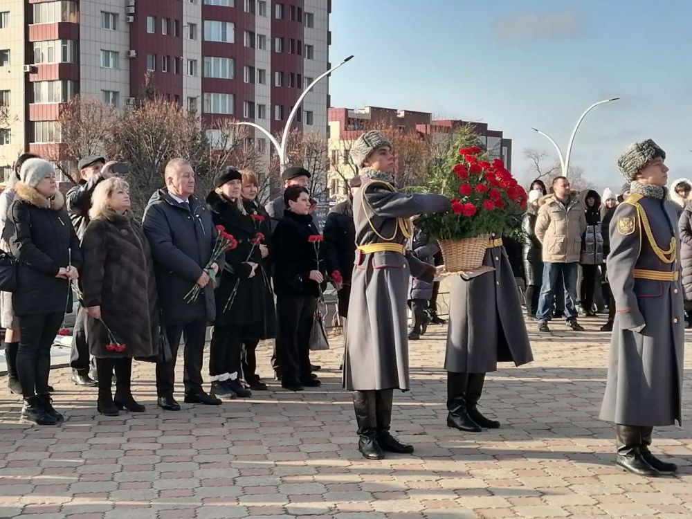 ����� �������: ������� ������� ������� � ���������� ������ � ��������� �.�. ����������, ����������� 142-� ��������� �� ��� ��� ��������