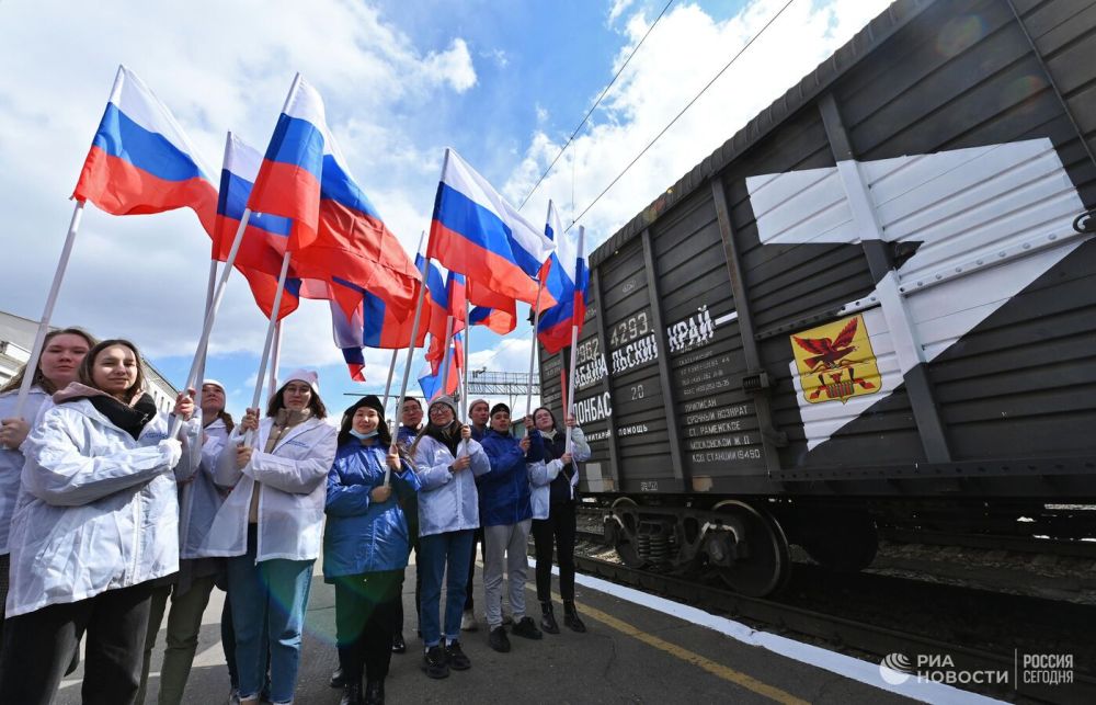Волонтеры МГЕР начали работу в больницах ДНР и ЛНР