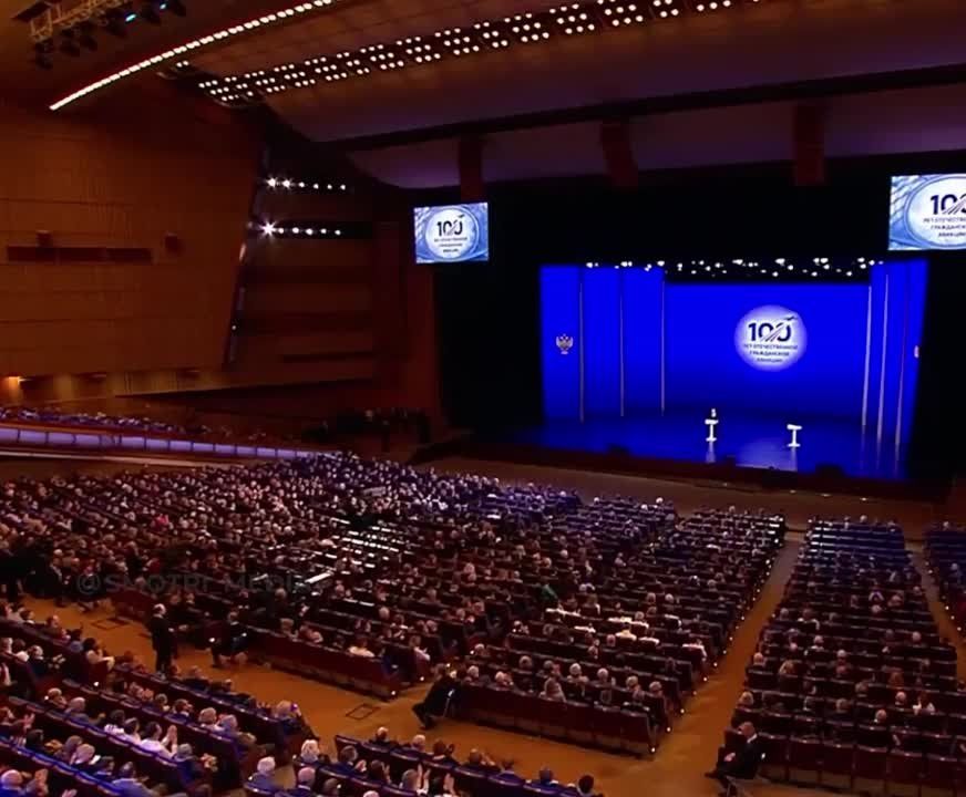 ��� � ������ �������� � ����� �� �� ����� � ���. �� ����� ������ ��������� ���� ������� � �����