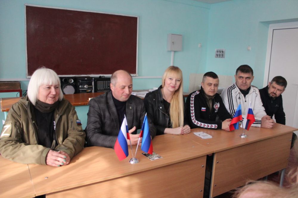 Ольга Чурсина встретилась с коллективом Родаковской средней школы