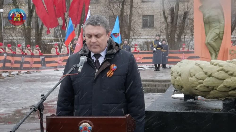 ������� � ���� 80-����� ������������ ������ ��������� ������� ��� ����� � ������