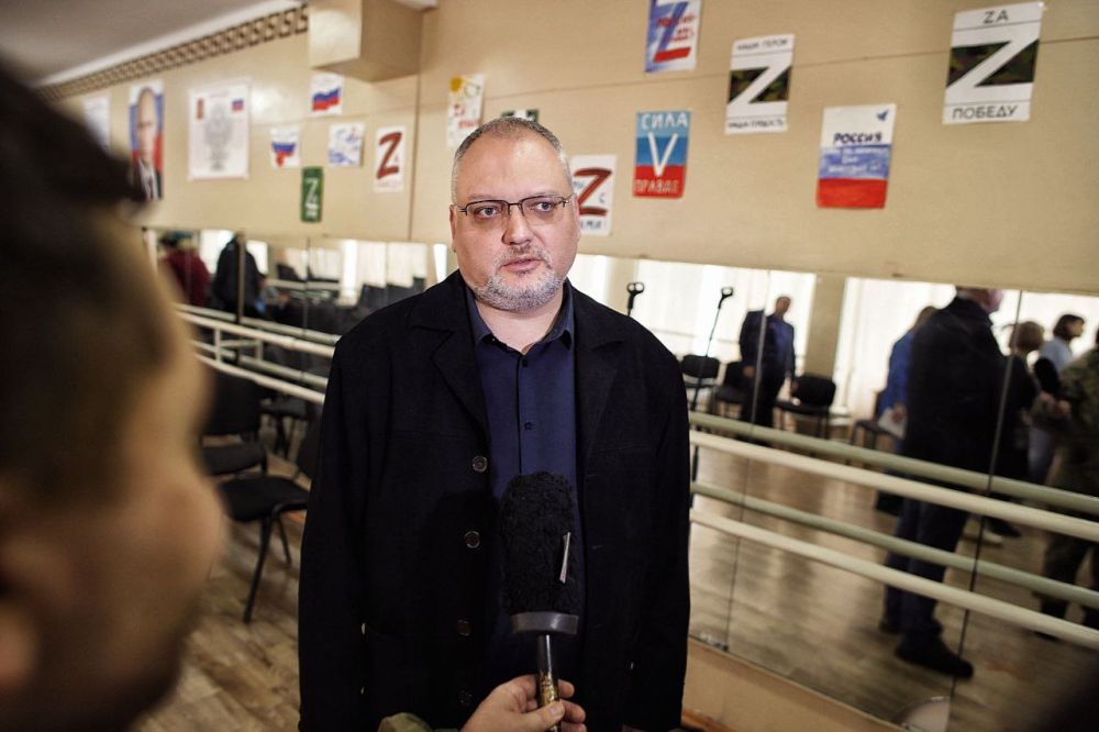 Директор учебно-воспитательного объединения "Восток" и председатель комиссии по вопросам культуры и образования ОП...