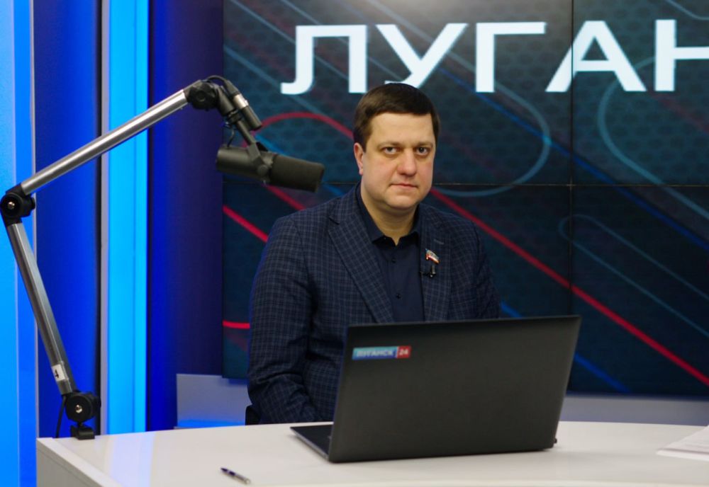 ������� ��������� ������ ��� ������ ��������� � ����� ������� �������� LIVE� �� ���������� �������� 24� ��������� � ���, ��� ������ � ������ ��� ������, ������ �� ������������ ������� �� ���� ������� �����: