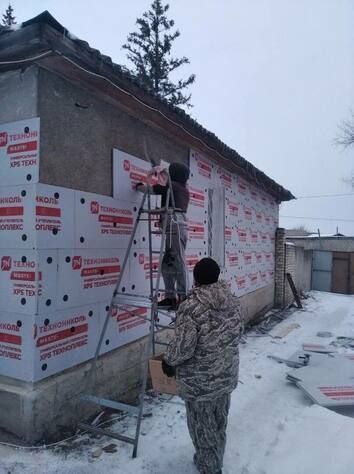 Волонтеры из Тольятти по инициативе активистов политической партии "Единая Россия" построили веранду, починили...