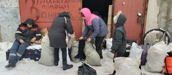 Более 260 жителей Попасной получили проднаборы от ЕР, военнослужащих и волонтеров - Колягин