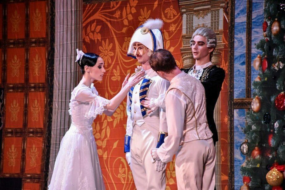 ��������� ��������������� ������������� ����� ����� � ������ ����� ����� ������� ���������� ��������� "���������" �� ����� ��������� ������������� ����������, �������� ������ "����������"