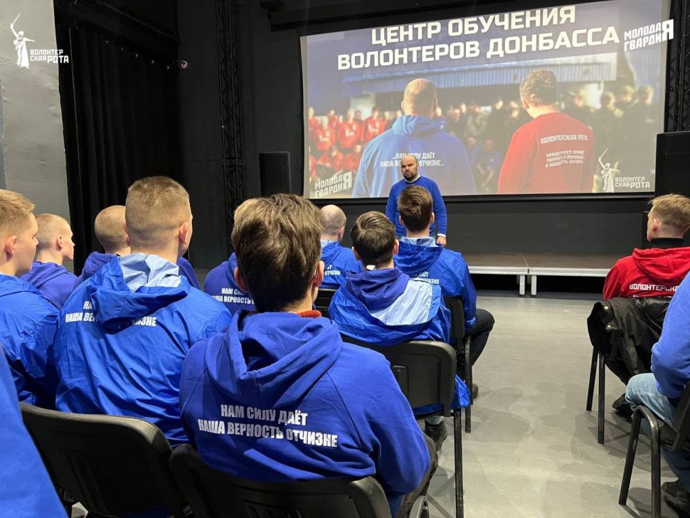 Волонтеры «Молодой Гвардии Единой России» и «Волонтерской Роты» поздравят более тысячи женщин ЛДНР с 8 марта