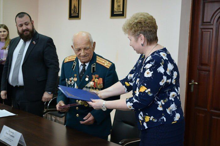 ������������� ��� � ������ ��������� �� ����� ��� ������� �������� ������� ������������� ����� ����� �������� ����� "�������� �����", �������� �����-������ ��������� ������ ���