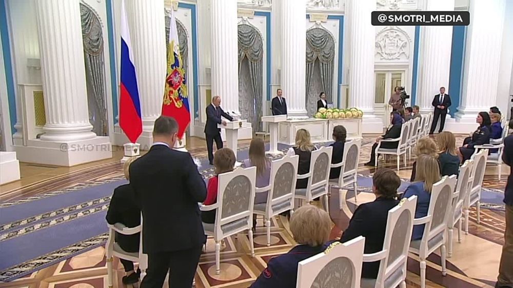 �������� ����� ��������� ������ � 8 ����� � ������� �����, ������� � ������������