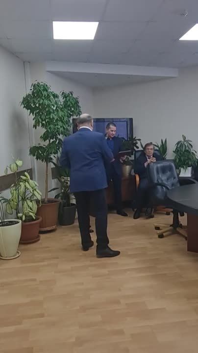 ������ ������ �٨ ����� ������� ������� ������������� �� ���� �.������ ������ �������� "�� ����� � ����������...