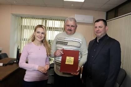 В ЛНР за неделю выдали жителям 1 000 полисов медстрахования