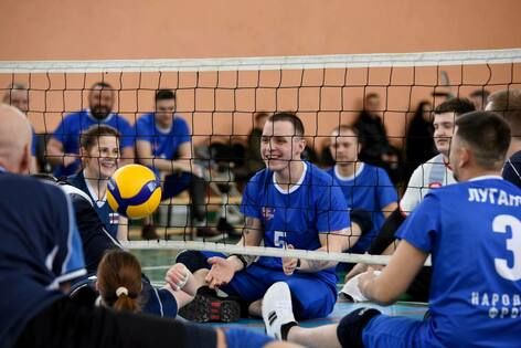 Ветераны СВО вошли в состав созданной в ЛНР паралимпийской команды по волейболу - Пасечник