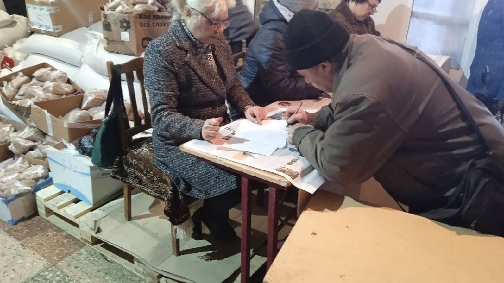 Более двух тысяч жителей Горского в ЛНР получат гуманитарную помощь от «Единой России»