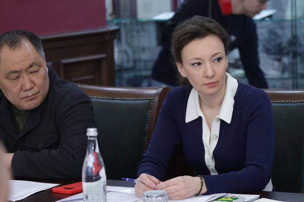 ���� ���������: 40 ����� ����� �� 4 ������ ���������� �� ������� � �������� ��� � ��� ������������ �� ������ ������� ������ ����� � ������ �� ����������� ��������� � ������� ������� ����, �� � ������������� ���������� �������� �������� ����� �������