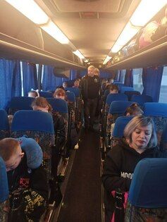 Жены и дети защитников ЛНР отправились на отдых в Геленджик