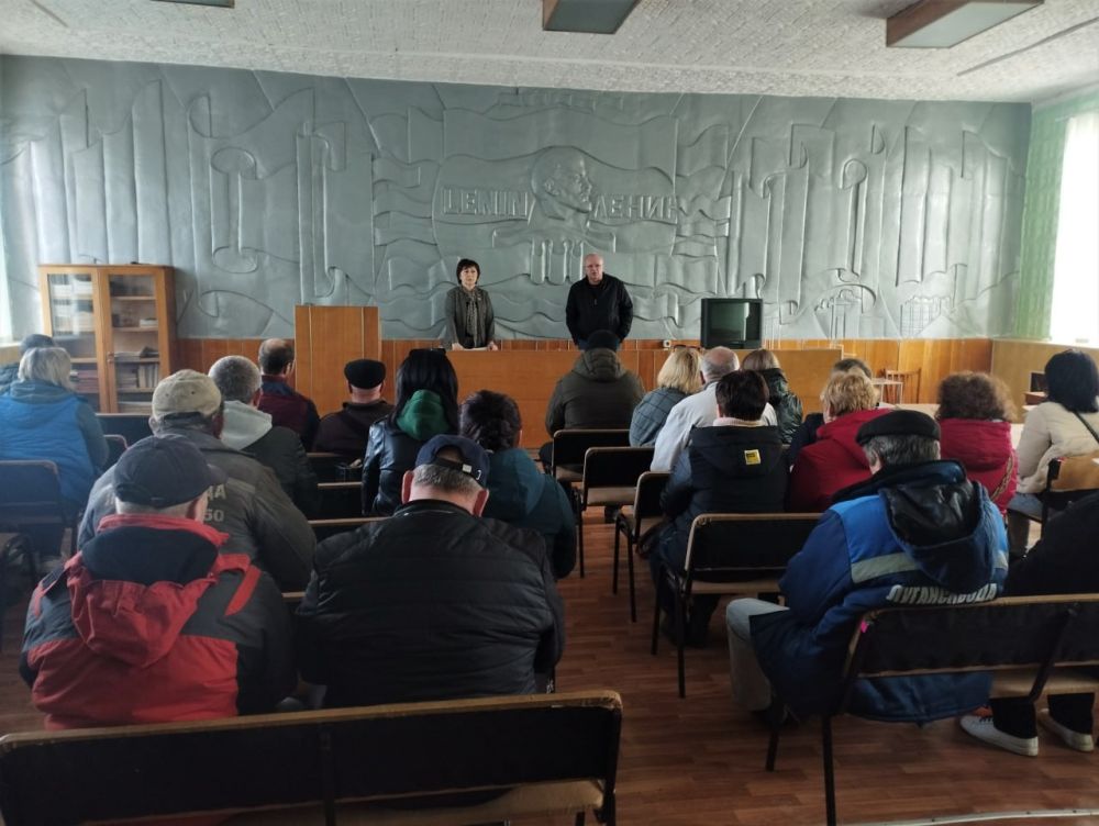 Светлана Алёшина: 18 апреля встретилась с работниками Стахановского департамента ГУП «Лугансквода»