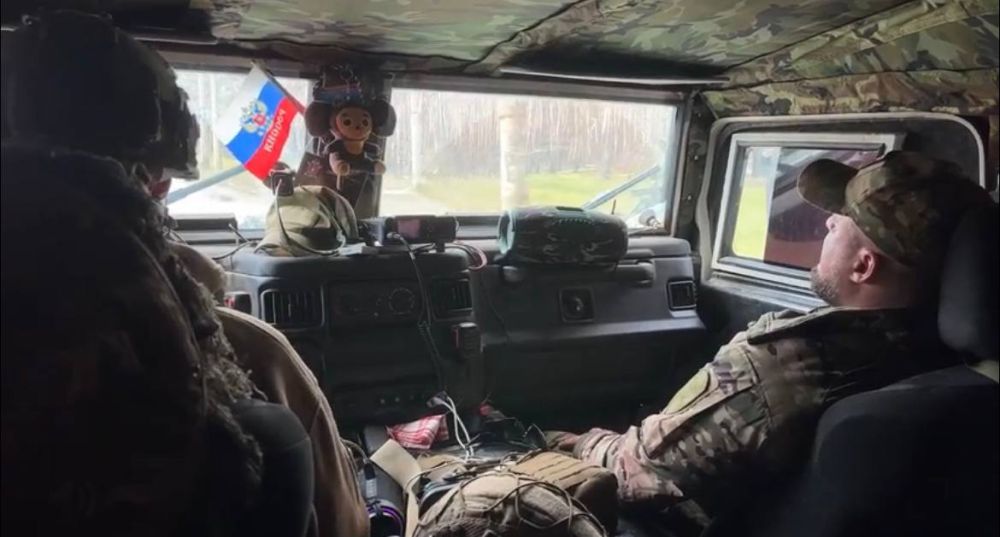 Луганское направление. Пару дней был без связи. Встречались с легендарным батальоном «Оплот», первым командиром которого был глава ДНР Александр Захарченко