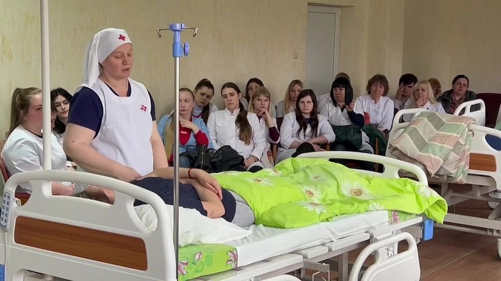 Родион Мирошник: В ЛНР возрождают институт сестер милосердия!