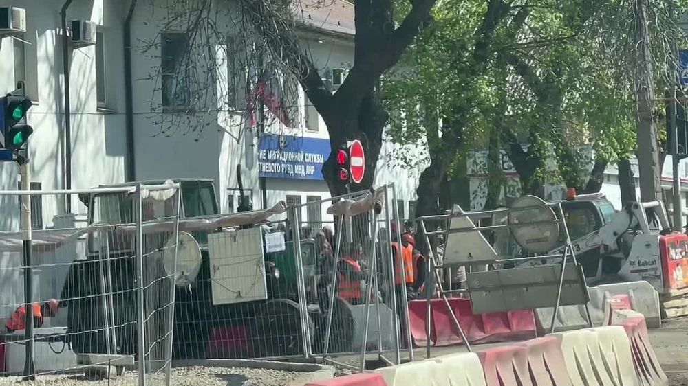 Родион Мирошник: В центре Луганска взялись за восстановление улицы - Советской