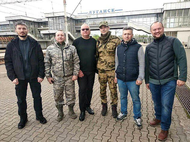 Волонтеры-железнодорожники привезли в ЛНР свыше пяти тонн гуманитарной помощи, включая медикаменты и детские книги