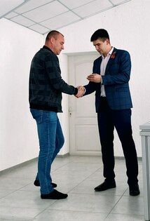 Более 50 представителей спортивного сообщества ЛНР получили партбилеты ЕР