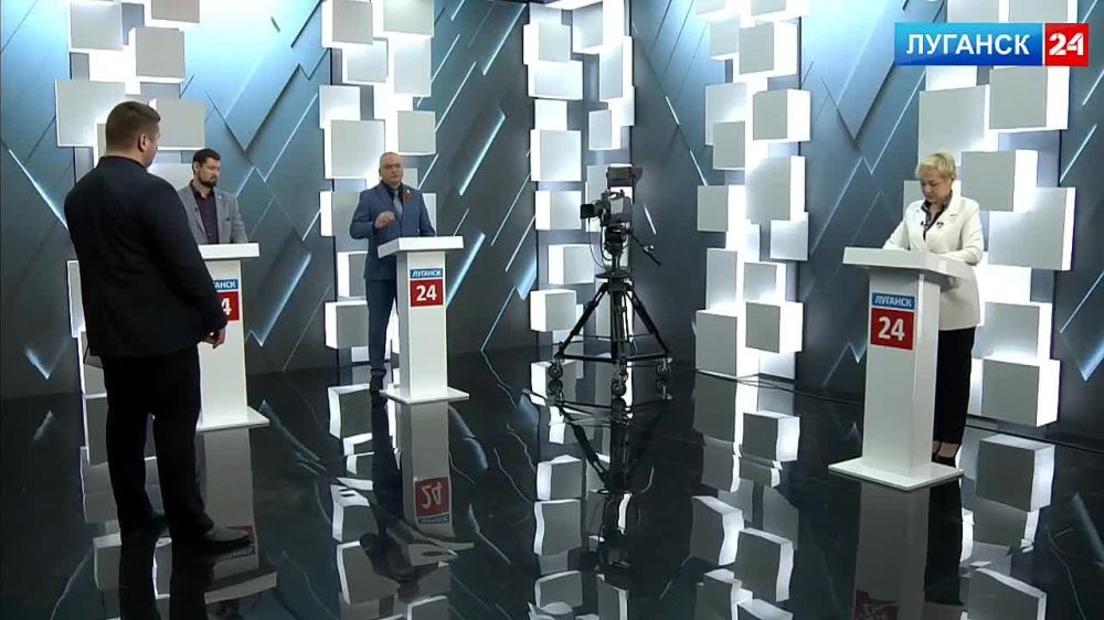 Председатель комиссии Общественной палаты ЛНР Антон Кондратенко в эфире программы «Есть Vопрос» на телеканале «Луганск 24» заявил о важности информационного фронта, отметив необходимость ведения честной борьбы