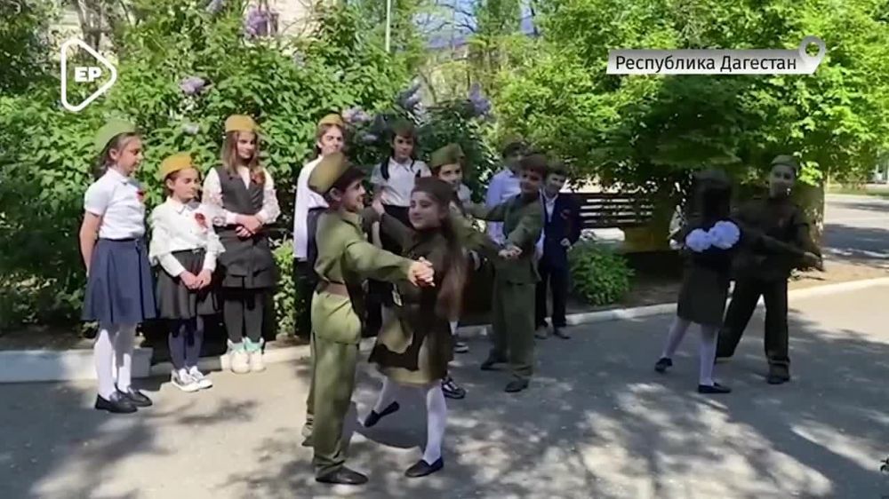 ��������� ������ ������ � ���� ������� ����� ������ ������� � �������� ������ �� ���� ������