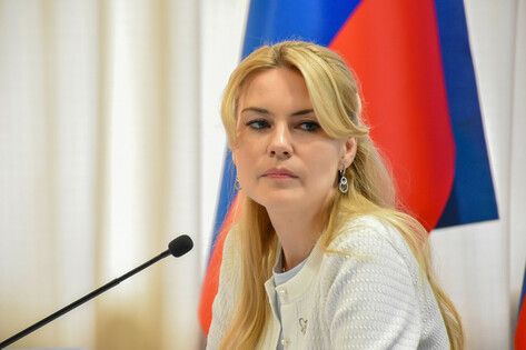 "Единая Россия" поможет организовать наставничество для начинающих политиков-женщин из ЛНР