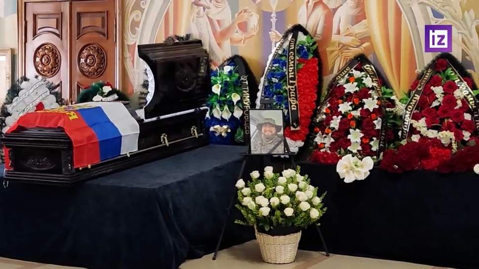 Опубликованы кадры с церемонии прощания с соратником Прилепина в Луганске