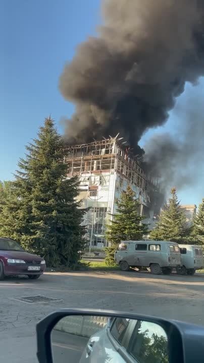 Родион Мирошник: Прилет по Луганску в район предприятия Полипак расположенного на территории бывшего сотого завода