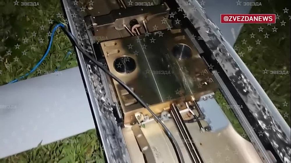 ��� �������� ������� ������ �������������� "������", ������������ ���������-�������� ADM-160B ������� �� �������� � ��� �������� � ������, �� ���� ���� � ��������